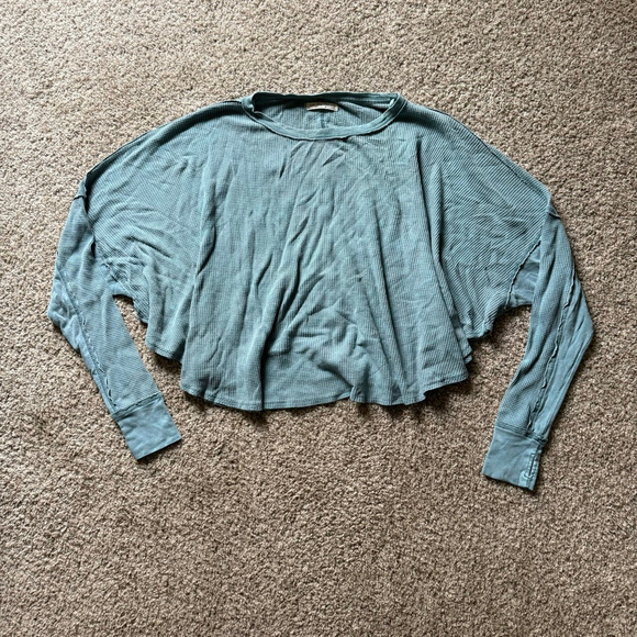 We The Free Microphone Drop Thermal NWOT Size Medium Silver Pine - Picture 4 of 6